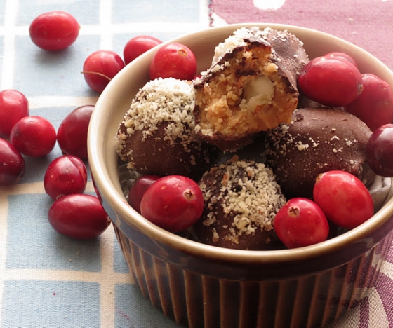 Peanut Butter and Almond Truffles, sugar free Recipe